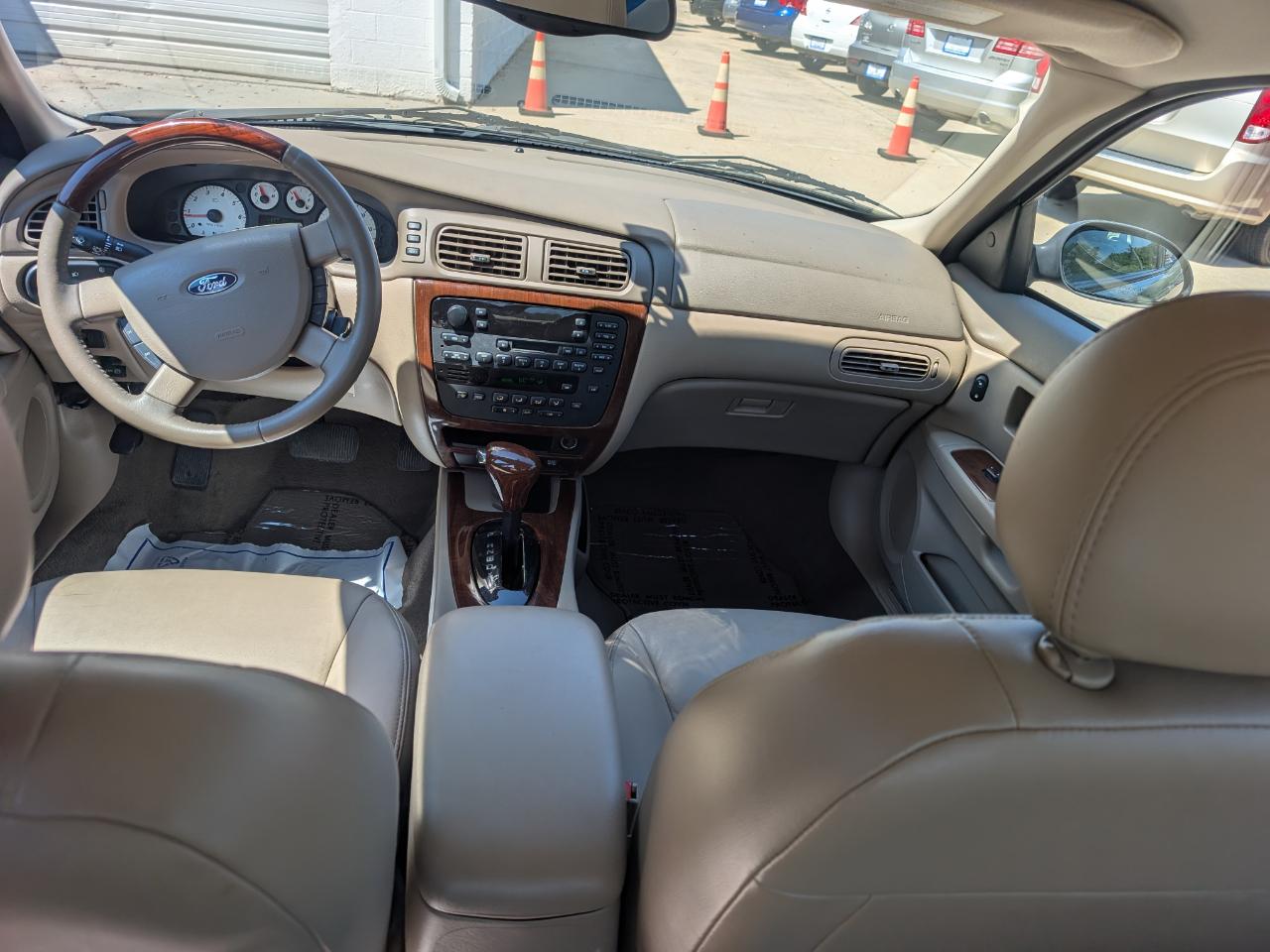 Ford Taurus SEL 2005