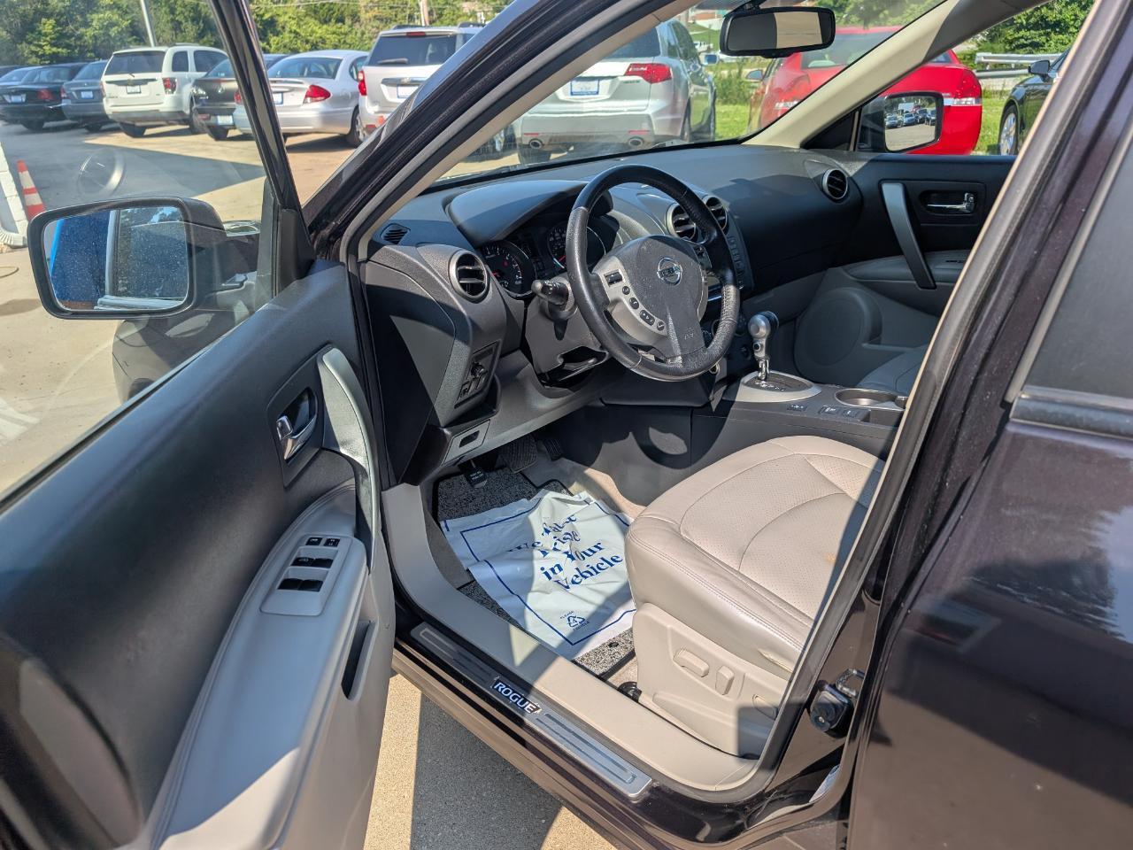 Nissan Rogue S 2WD 2013