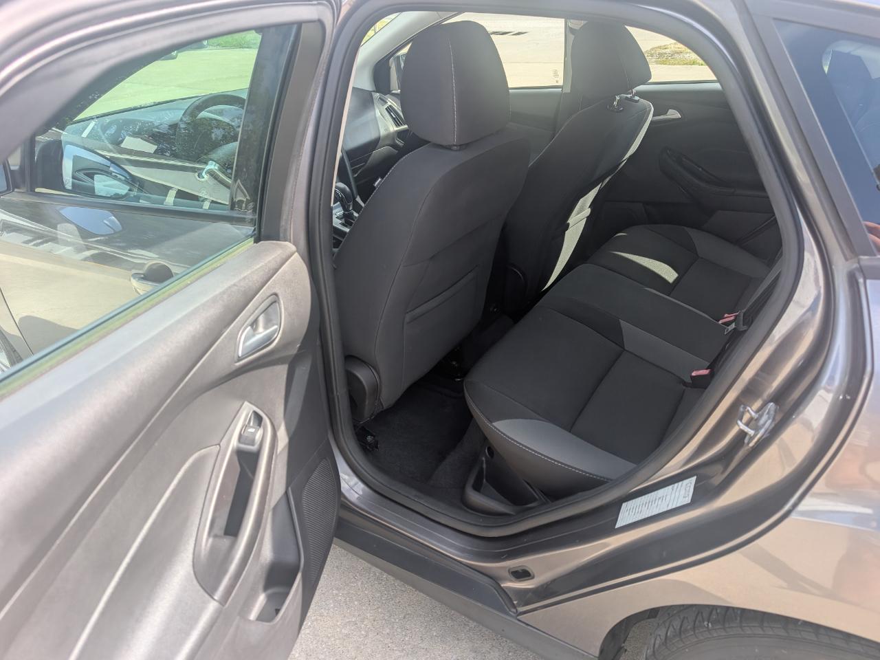 Ford Focus SE Hatch 2013