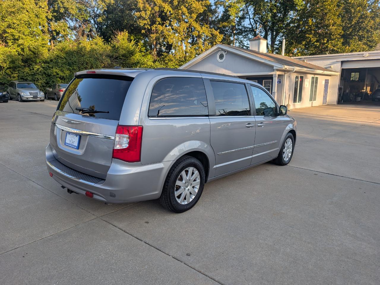 Chrysler Town & Country Touring 2014