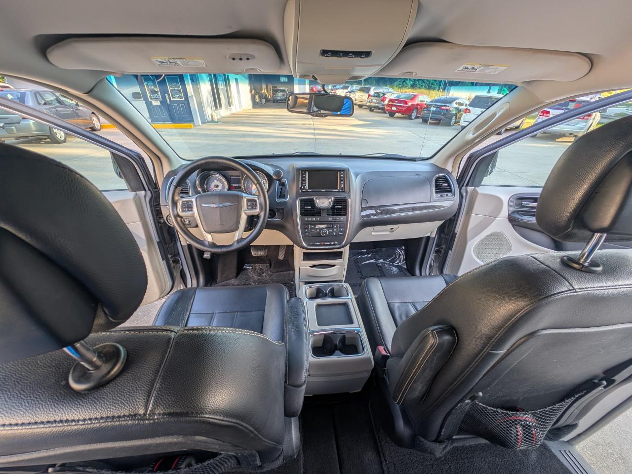 Chrysler Town & Country Touring 2014