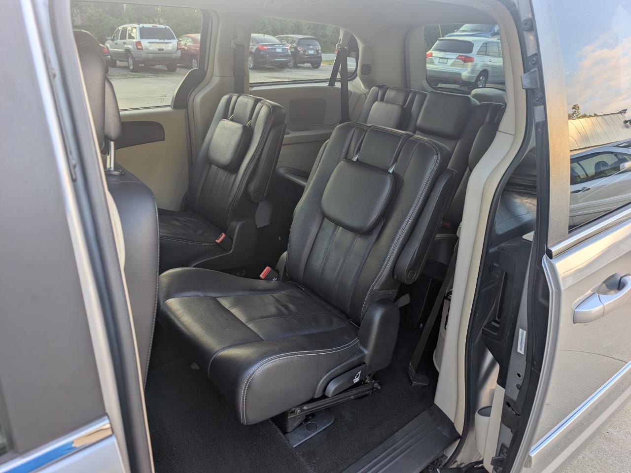 Chrysler Town & Country Touring 2014