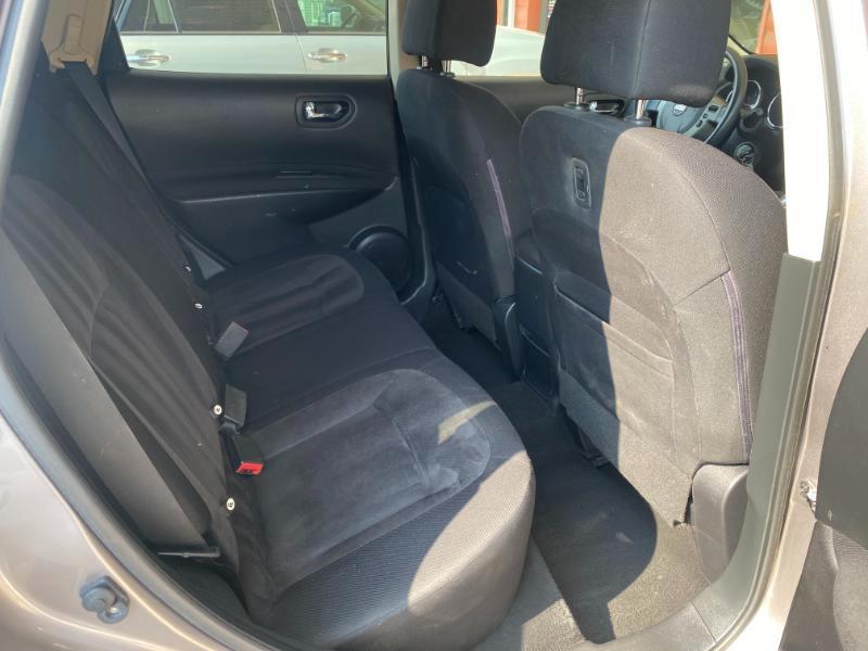 Nissan Rogue S AWD 2010