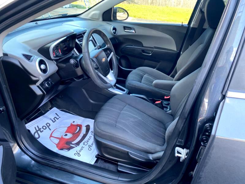 Chevrolet Sonic LT Auto Sedan 2017 Chevrolet Sonic LT Auto Sedan 2017