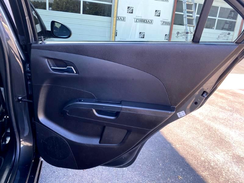 Chevrolet Sonic LT Auto Sedan 2017 Chevrolet Sonic LT Auto Sedan 2017