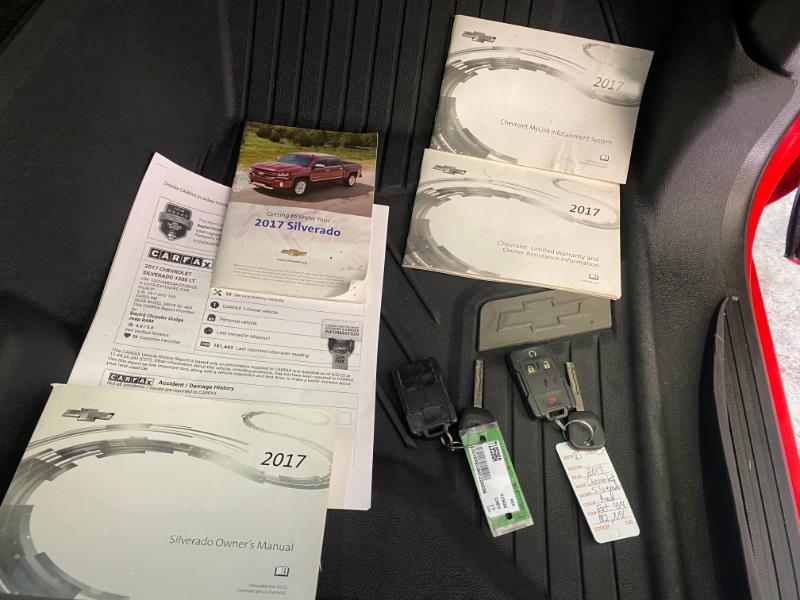 Chevrolet Silverado 1500 LT Double Cab 4WD 2017 Chevrolet Silverado 1500 LT Double Cab 4WD 2017