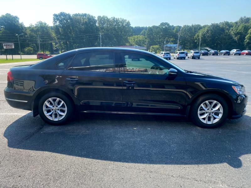 Volkswagen Passat S 2018 Volkswagen Passat S 2018