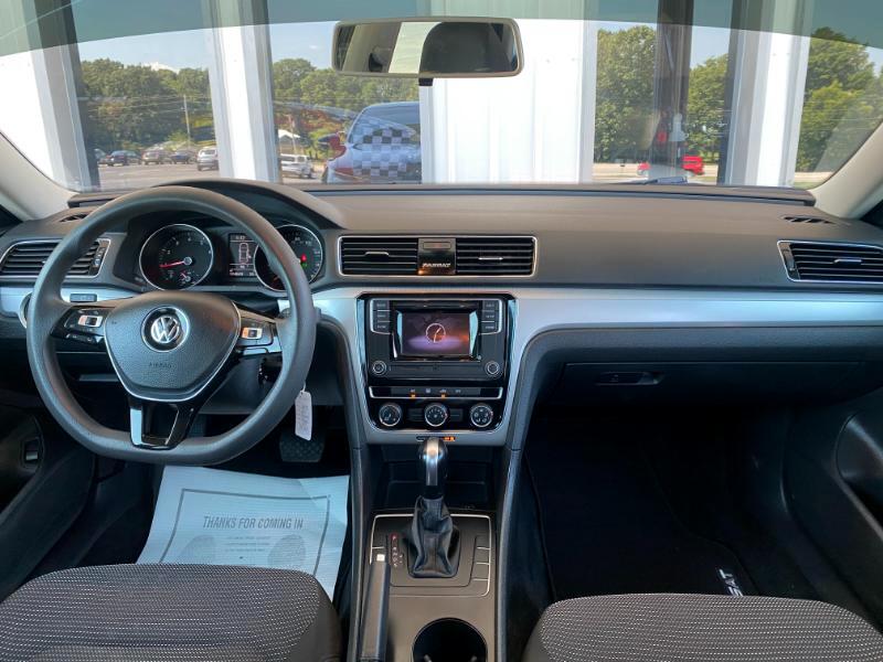 Volkswagen Passat S 2018 Volkswagen Passat S 2018