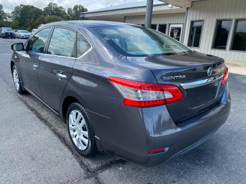 2013 Nissan Sentra SV photo 3