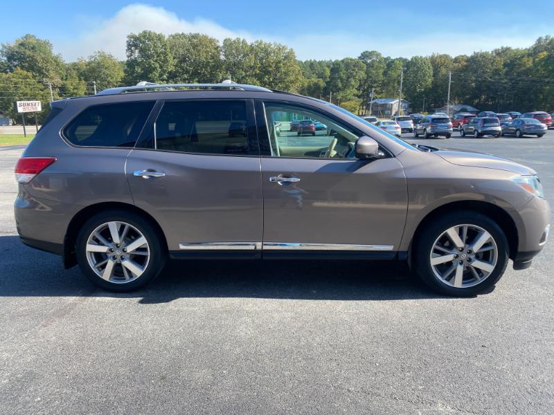 Nissan Pathfinder Platinum 4WD 2014 Nissan Pathfinder Platinum 4WD 2014