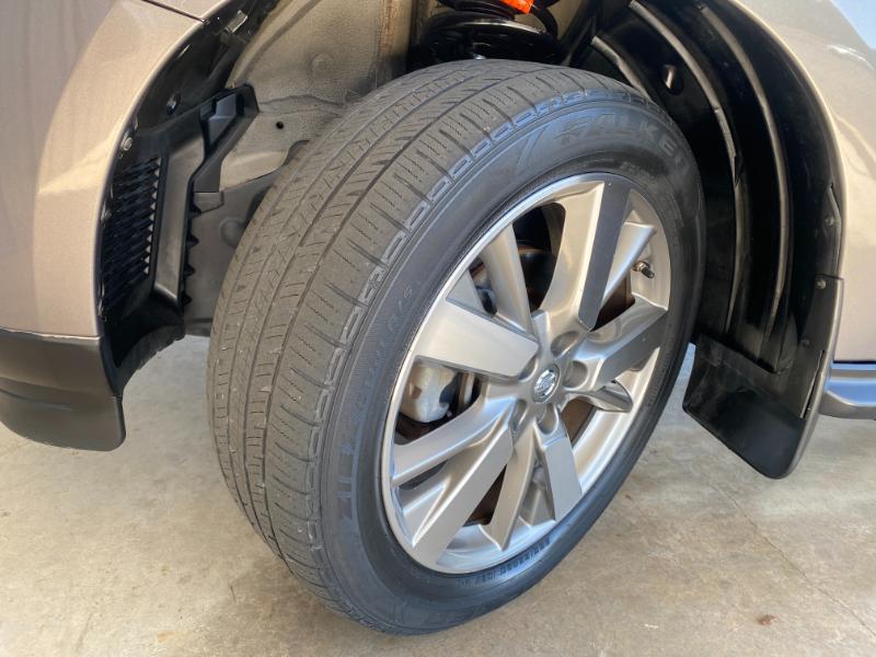 Nissan Pathfinder Platinum 4WD 2014 Nissan Pathfinder Platinum 4WD 2014