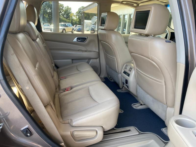 Nissan Pathfinder Platinum 4WD 2014 Nissan Pathfinder Platinum 4WD 2014