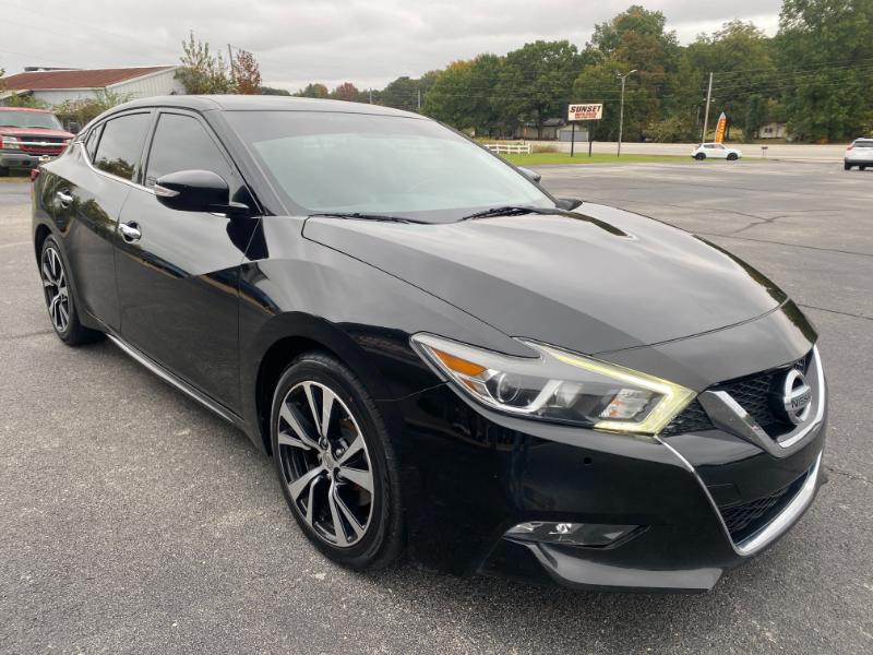 Nissan Maxima 3.5 SV 2018