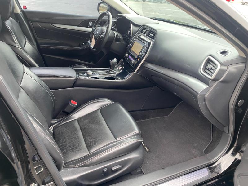 Nissan Maxima 3.5 SV 2018