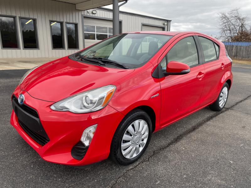 Toyota Prius c One 2016