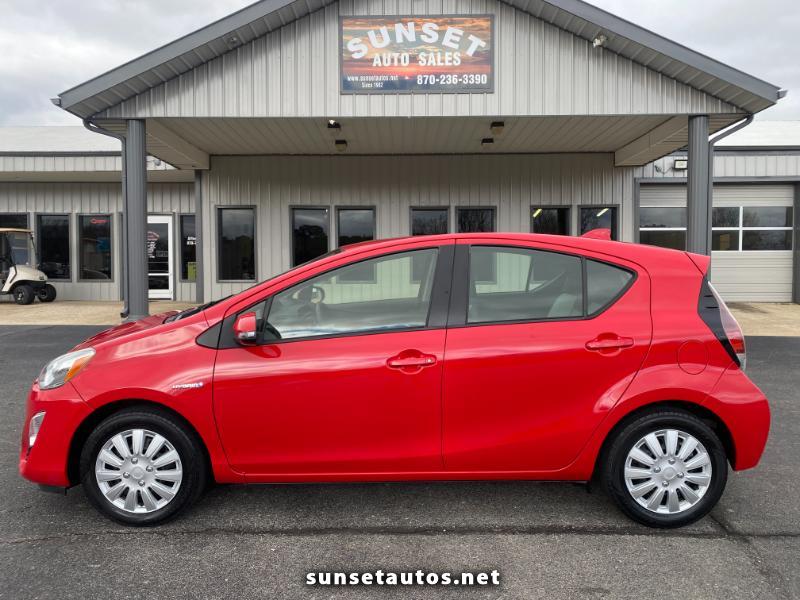 Toyota Prius c One 2016