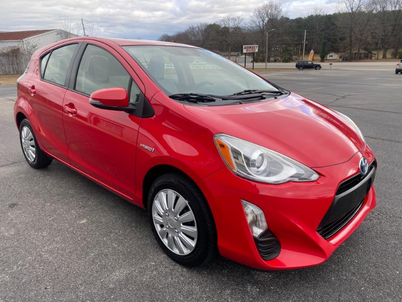 Toyota Prius c One 2016