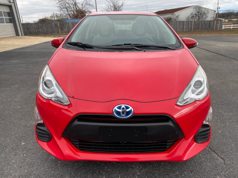 Toyota Prius c One 2016