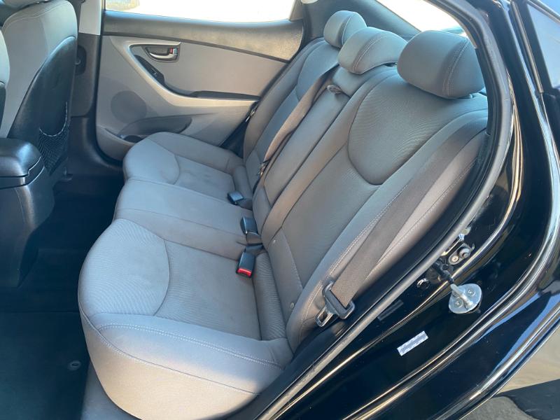 Hyundai Elantra SE 2014