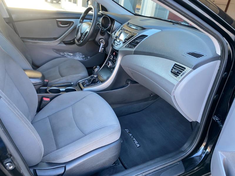 Hyundai Elantra SE 2014