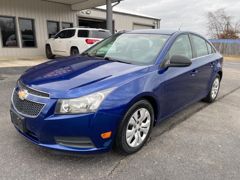 Chevrolet Cruze LS 2012