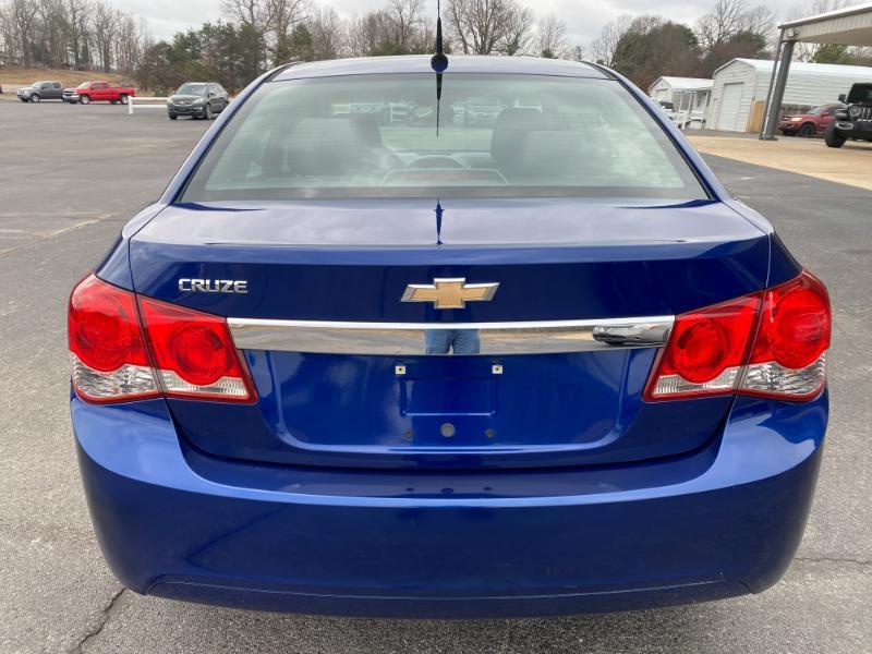 Chevrolet Cruze LS 2012