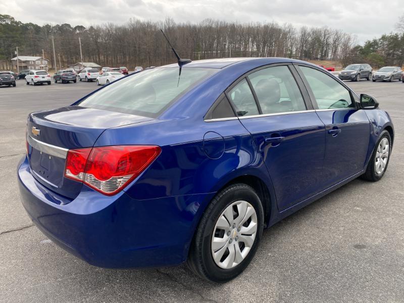 Chevrolet Cruze LS 2012