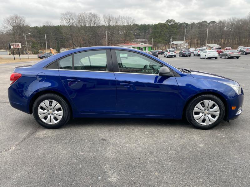 Chevrolet Cruze LS 2012