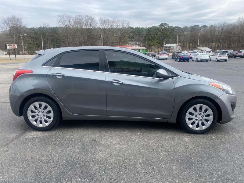 Hyundai Elantra GT A/T 2017
