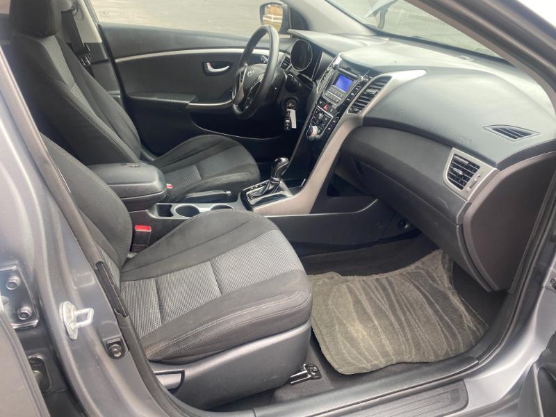 Hyundai Elantra GT A/T 2017