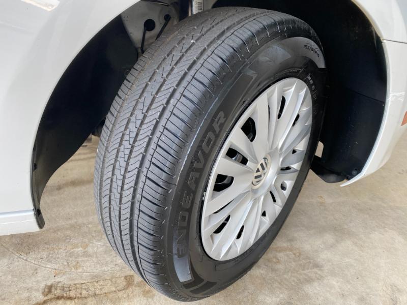 Volkswagen Golf 2.5L Conv & Sunroof 4 Door PZEV 2014