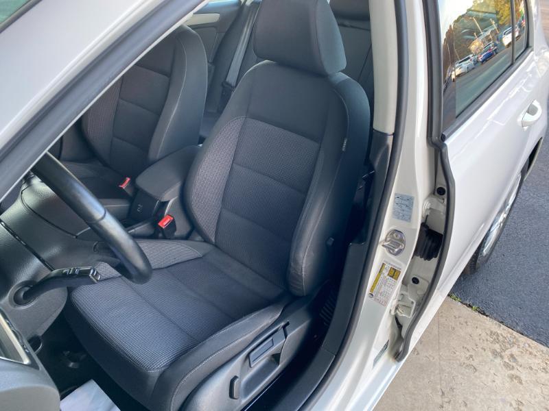 Volkswagen Golf 2.5L Conv & Sunroof 4 Door PZEV 2014