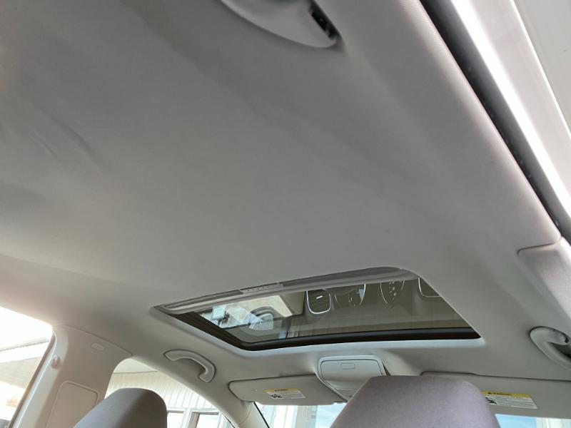 Volkswagen Golf 2.5L Conv & Sunroof 4 Door PZEV 2014