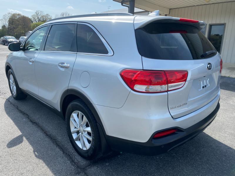 Kia Sorento LX 2WD 2016
