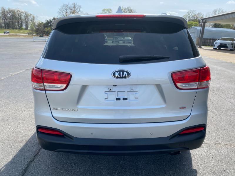 Kia Sorento LX 2WD 2016