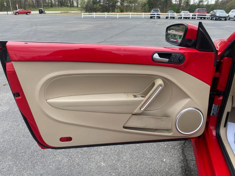 Volkswagen Beetle TDI Convertible 6A 2014