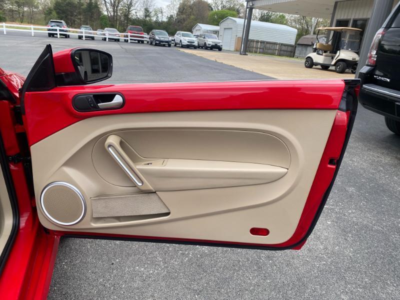 Volkswagen Beetle TDI Convertible 6A 2014