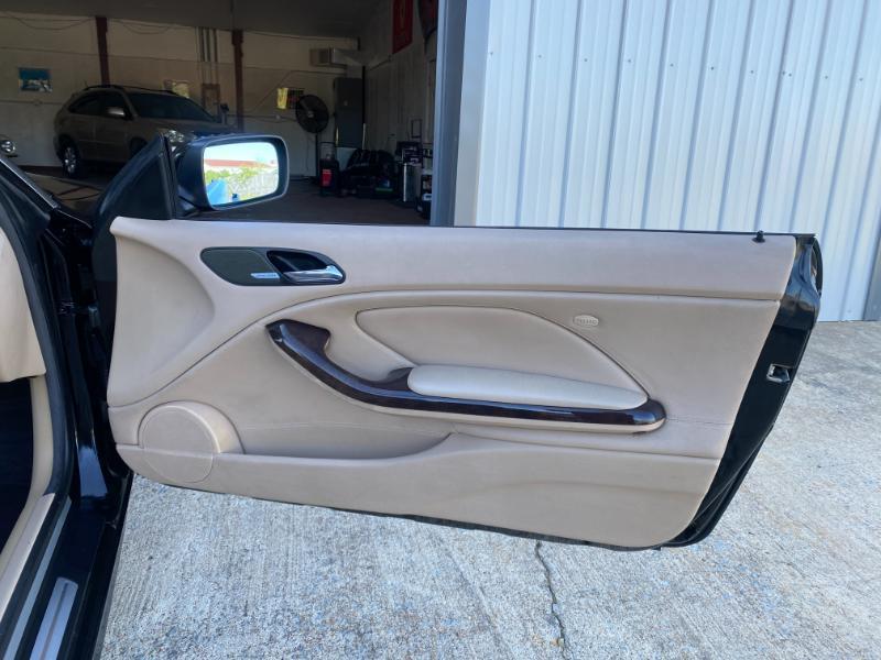 BMW 3-Series 330Ci convertible 2004