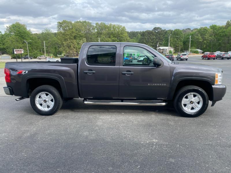 Chevrolet Silverado 1500 LT Crew Cab 4WD 2011