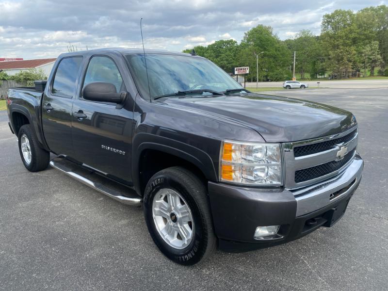 Chevrolet Silverado 1500 LT Crew Cab 4WD 2011