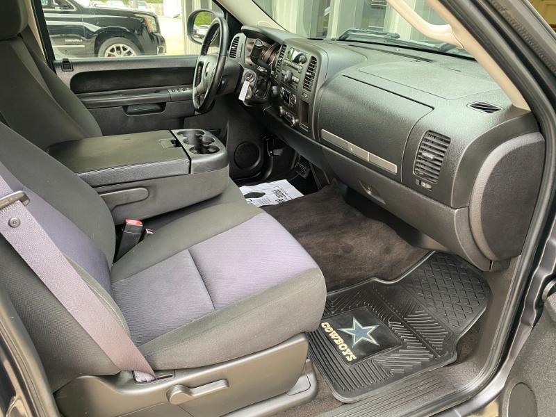 Chevrolet Silverado 1500 LT Crew Cab 4WD 2011