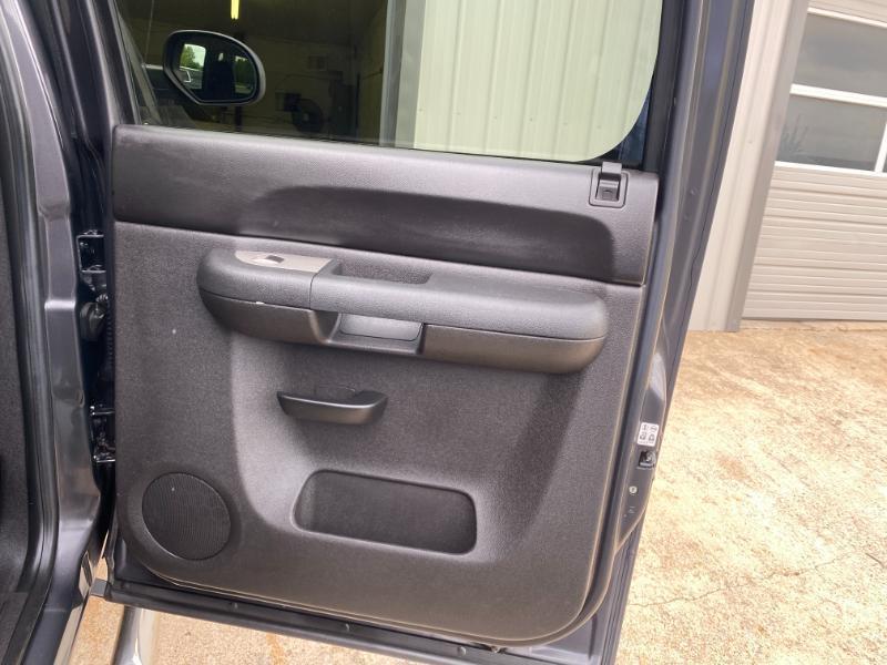 Chevrolet Silverado 1500 LT Crew Cab 4WD 2011