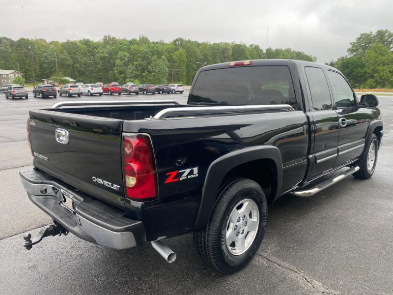Chevrolet Silverado 1500 Z71 Ext Cab 4WD 4D 2004