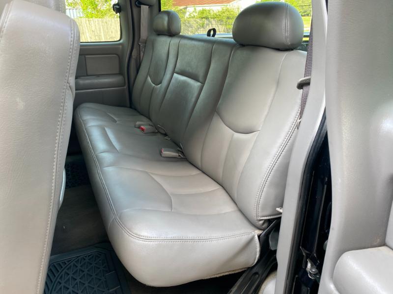 Chevrolet Silverado 1500 Z71 Ext Cab 4WD 4D 2004