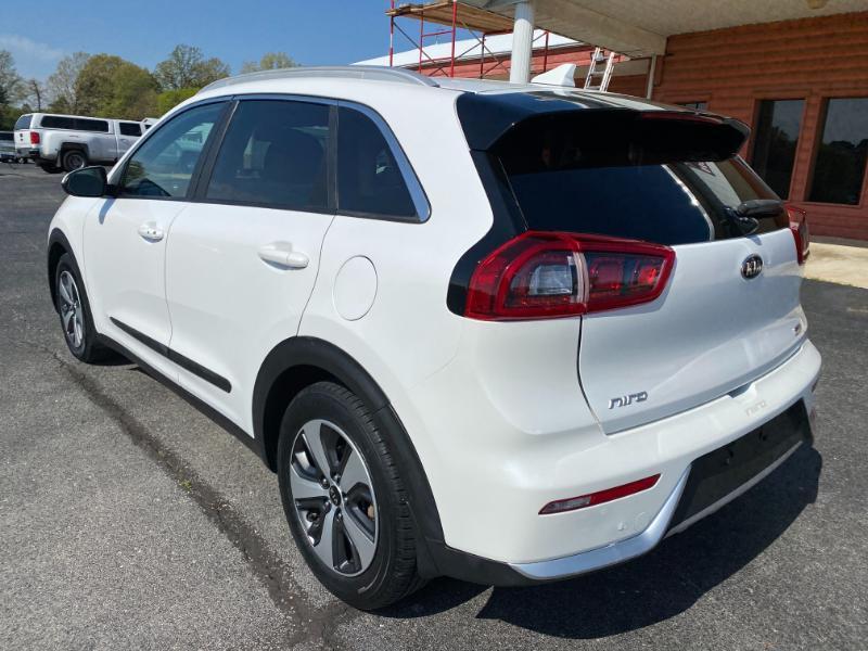 Kia Niro LX 2017