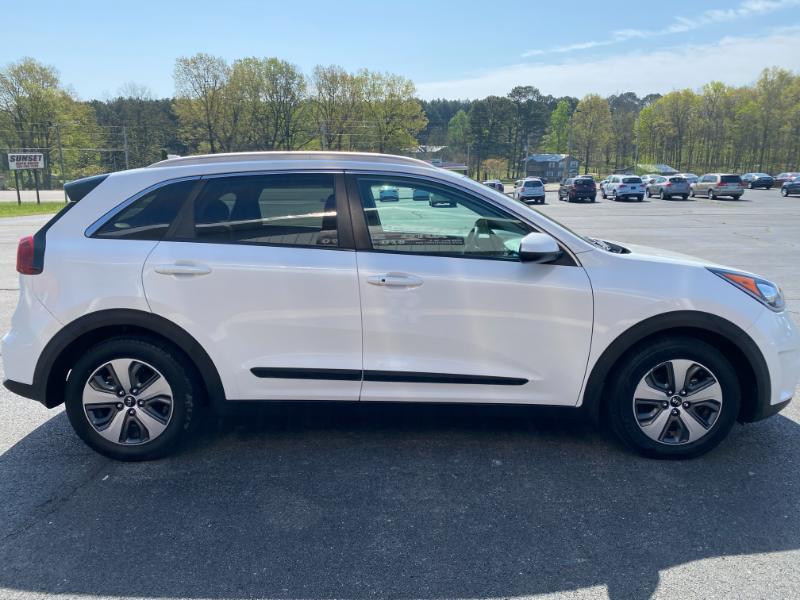 Kia Niro LX 2017