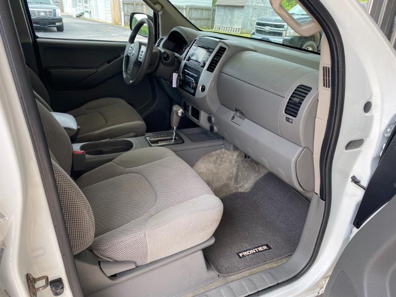 Nissan Frontier SV 2013