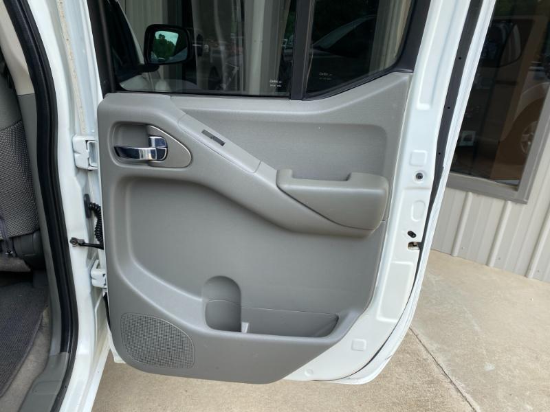 Nissan Frontier SV 2013