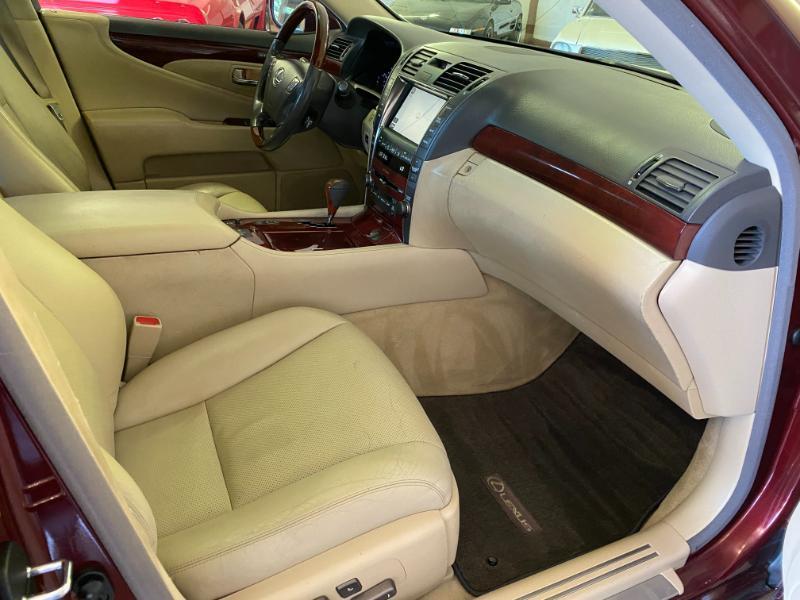 Lexus LS 460 Luxury Sedan 2009