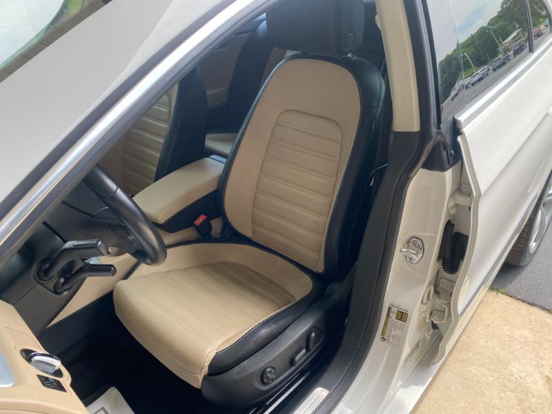 Volkswagen CC Sport w/Lighting Package 2013